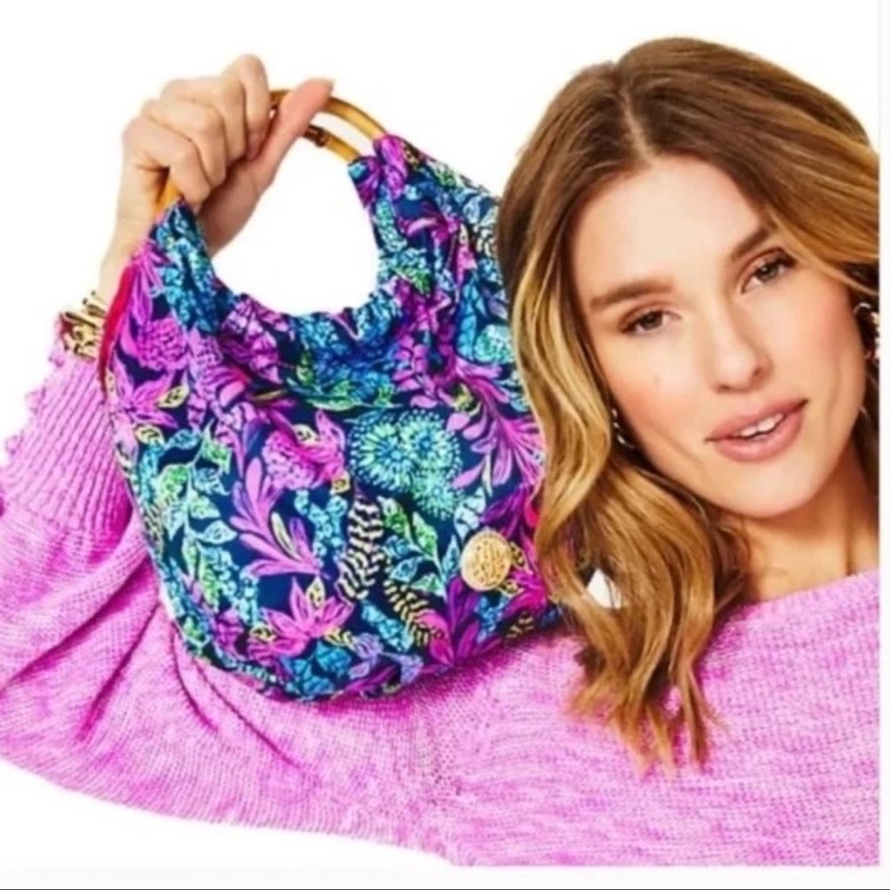 NWOT Lilly Pulitzer GWP Bamboo Bag in the Aegean Navy Calypso Coast - Picture 2 of 9